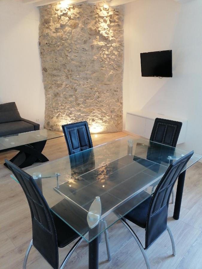 Au Thiernois Apartment ทิแยร์ ภายนอก รูปภาพ